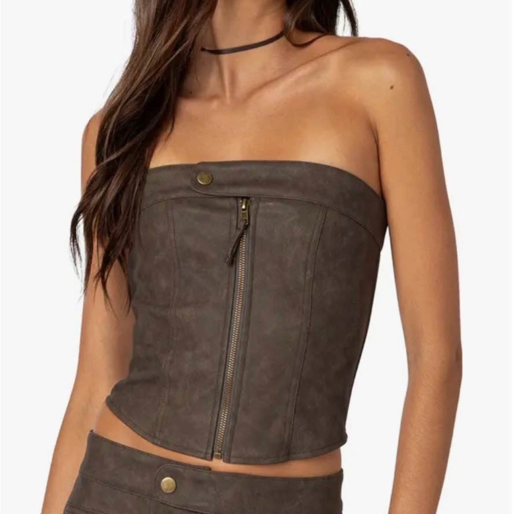 Edikted Dark Brown Strapless Crop Top